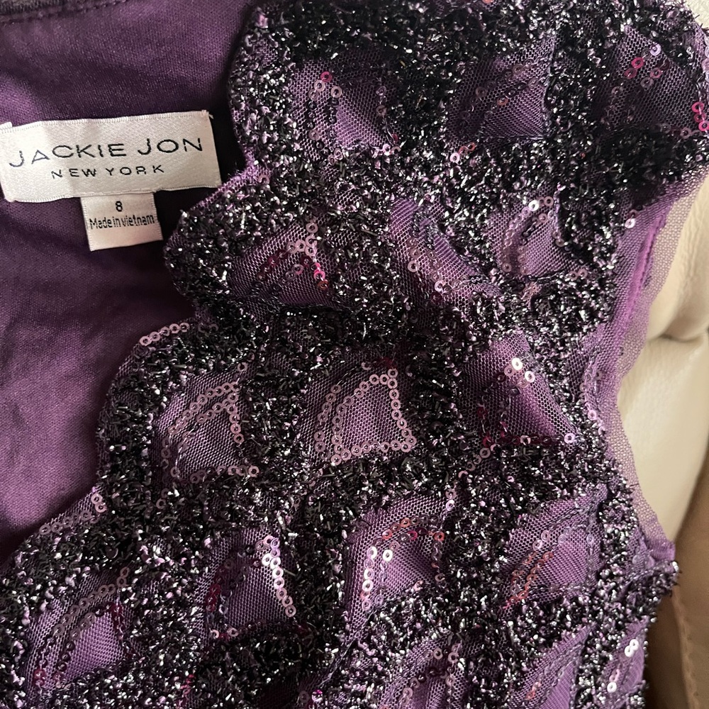 Jackie Jon New York dressy lace gown size 8.